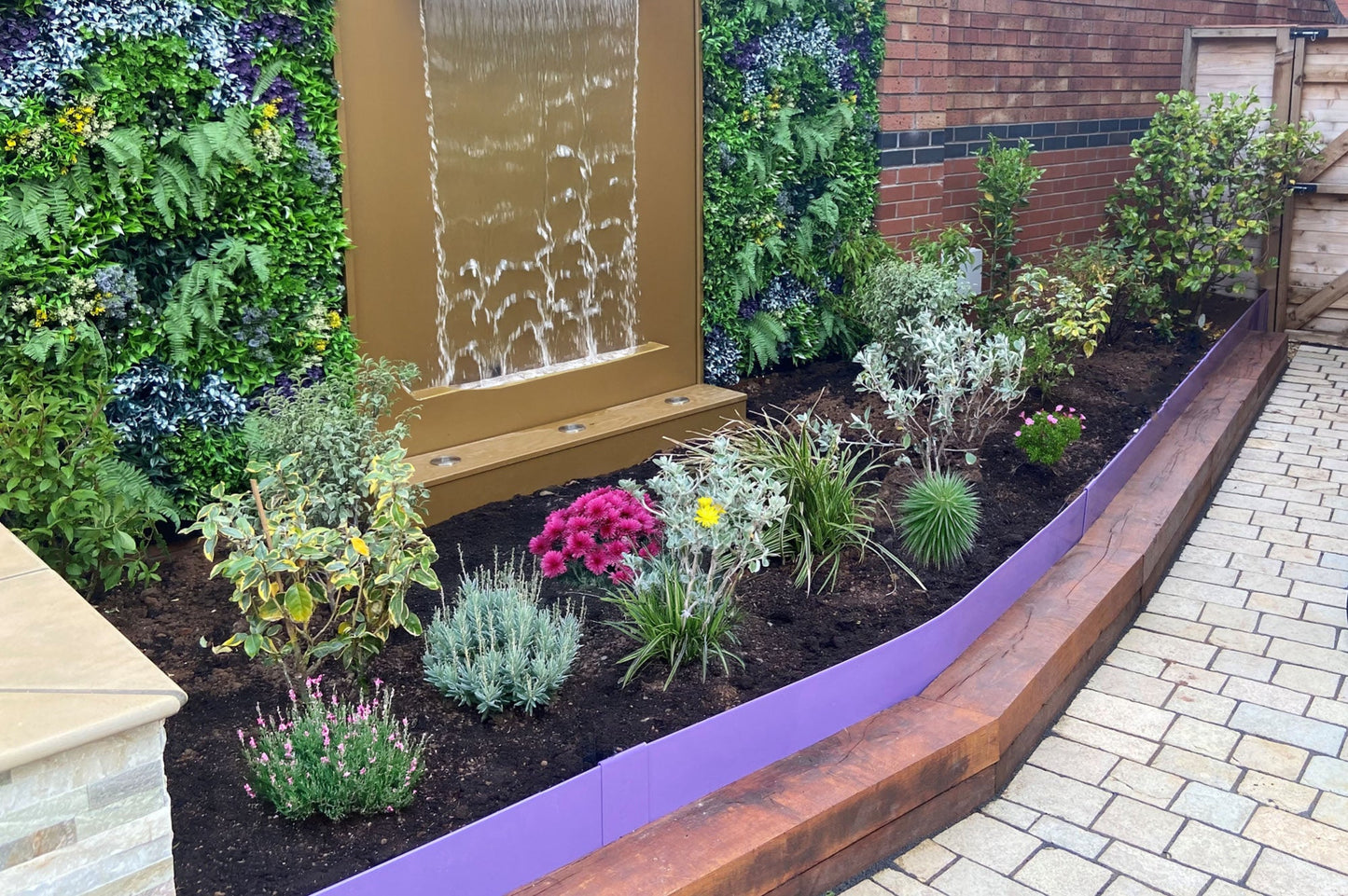 Contour - Edge height 200mm GEO